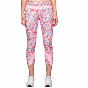 Lululemon Pink Floral Inspire Crop II Luxtreme Leggings Size 6